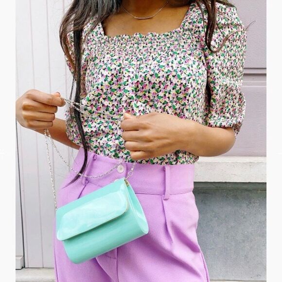 ✨ H&M Ditsy Floral Puff Sleeve Blouse✨ - Picture 3 of 14